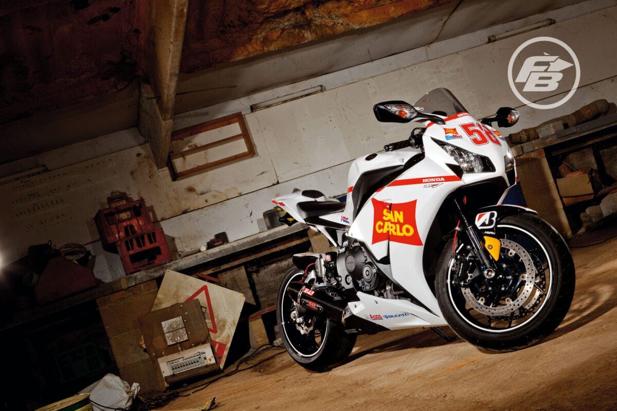 Addiction: Simoncelli Replica Fireblade | Fast Bikes