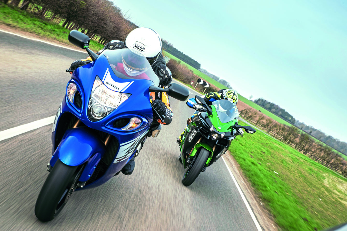 Optimisme At opdage ukuelige Suzuki Hayabusa Vs Kawasaki H2 SX SE - Out Now! - Fastbikes
