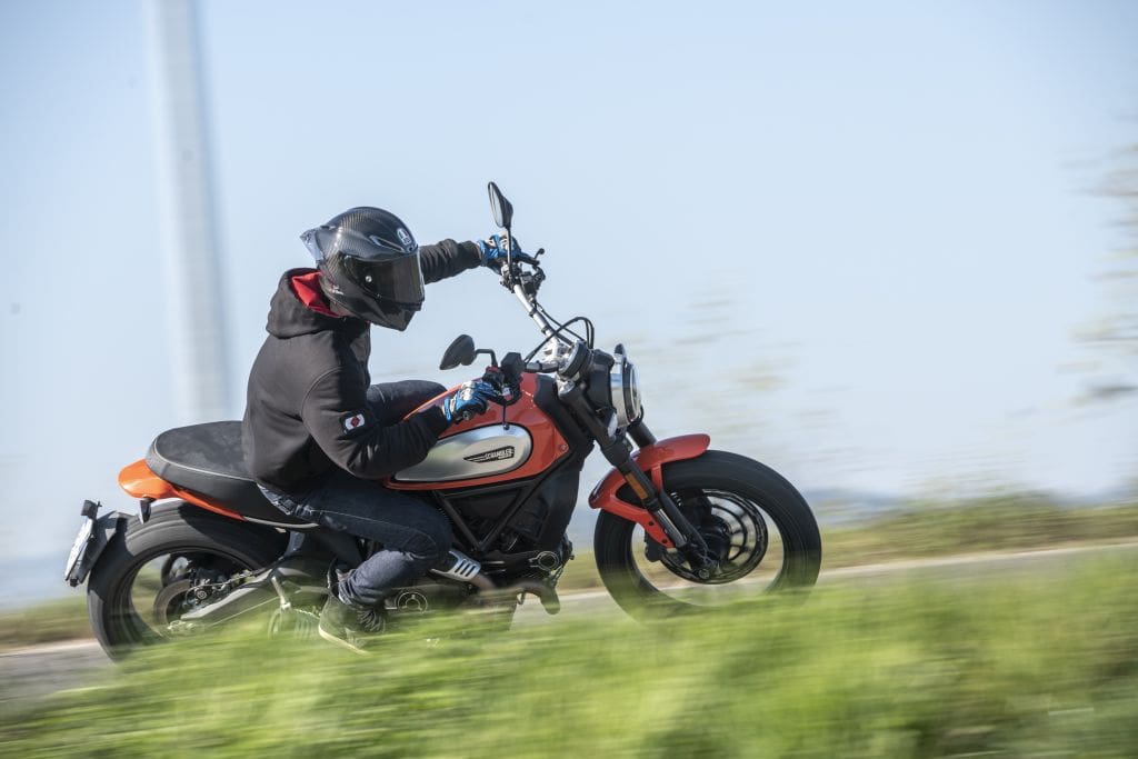 Ducati scrambler icon deals 2019