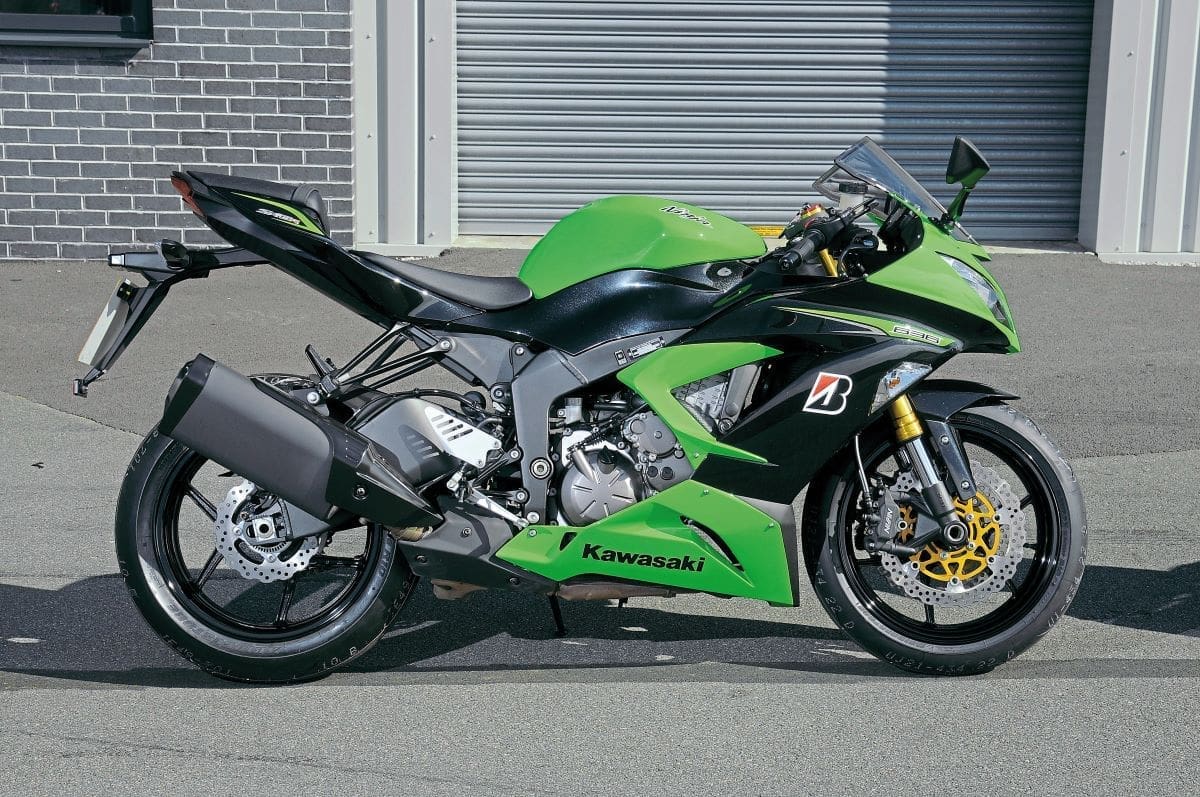 Kawasaki ninja r6 online